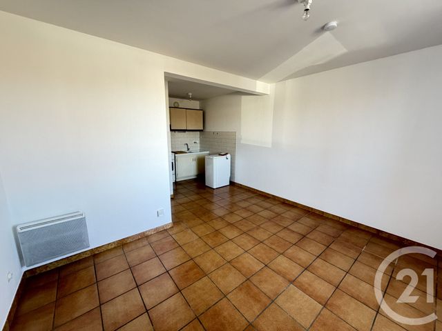 Appartement Studio à louer - 1 pièce - 23.73 m2 - LA SAUVETAT - 63 - AUVERGNE - Century 21 Gervillié Immobilier