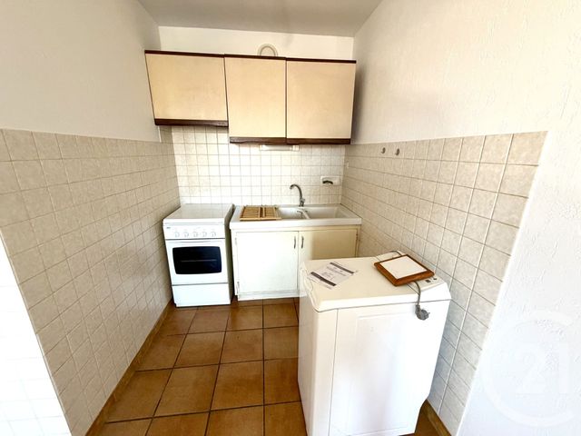 Appartement Studio à louer - 1 pièce - 23.73 m2 - LA SAUVETAT - 63 - AUVERGNE - Century 21 Gervillié Immobilier