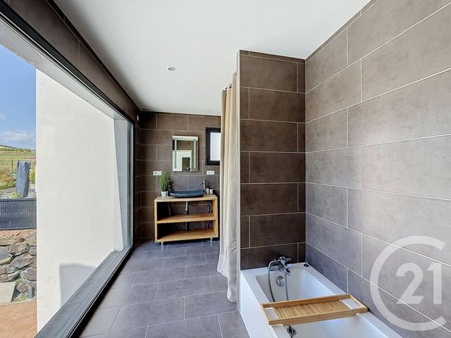 maison à vendre - 7 pièces - 167.27 m2 - ST GEORGES SUR ALLIER - 63 - AUVERGNE - Century 21 Gervillié Immobilier