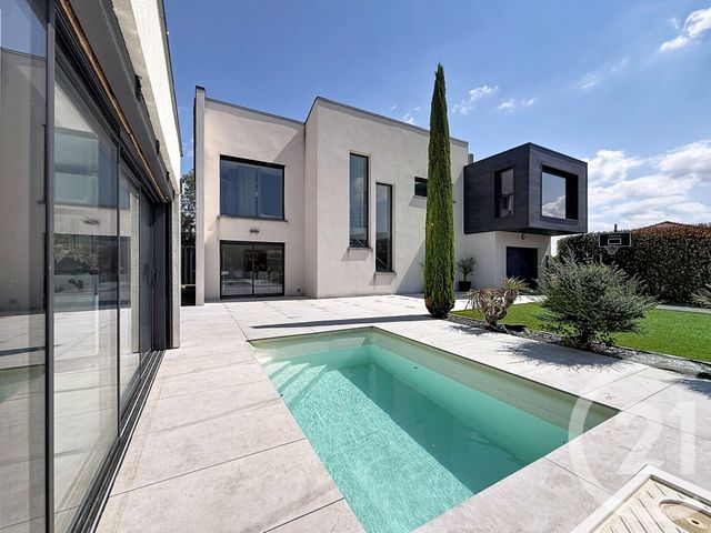 maison à vendre - 7 pièces - 167.27 m2 - ST GEORGES SUR ALLIER - 63 - AUVERGNE - Century 21 Gervillié Immobilier