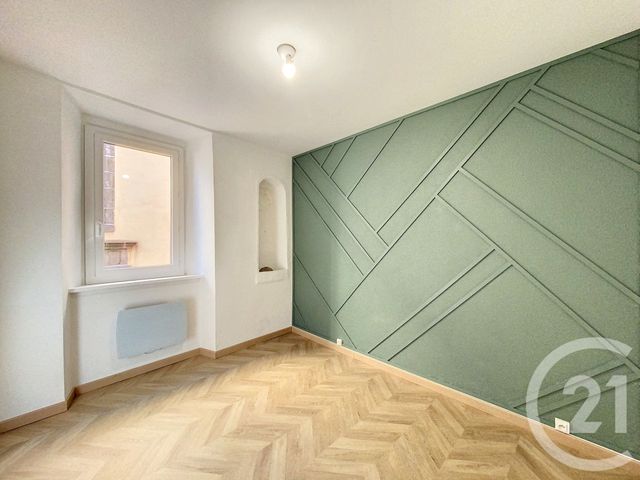 Appartement F3 à louer - 3 pièces - 64.06 m2 - LES MARTRES DE VEYRE - 63 - AUVERGNE - Century 21 Gervillié Immobilier