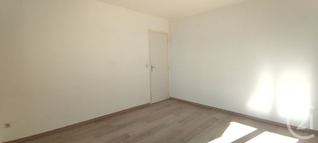 maison à louer - 3 pièces - 52.67 m2 - CLERMONT FERRAND - 63 - AUVERGNE - Century 21 Gervillié Immobilier