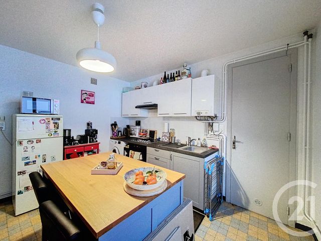 Appartement F3 à louer - 3 pièces - 80.99 m2 - LEMPDES - 63 - AUVERGNE - Century 21 Gervillié Immobilier