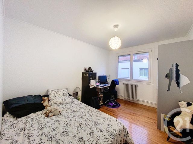 Appartement F3 à louer - 3 pièces - 80.99 m2 - LEMPDES - 63 - AUVERGNE - Century 21 Gervillié Immobilier