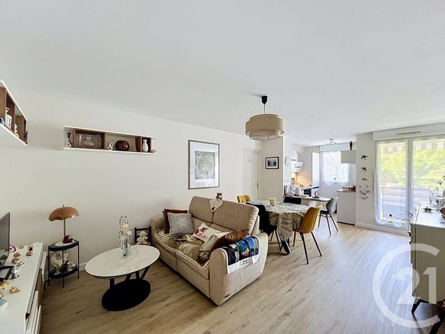 Appartement F3 à vendre - 3 pièces - 58.66 m2 - COURNON D AUVERGNE - 63 - AUVERGNE - Century 21 Gervillié Immobilier