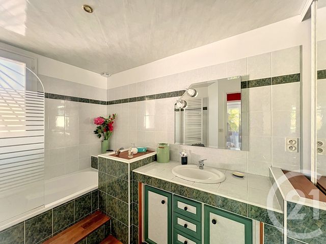 maison à vendre - 5 pièces - 123.0 m2 - CHAURIAT - 63 - AUVERGNE - Century 21 Gervillié Immobilier