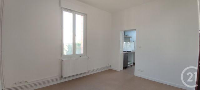 Appartement Duplex à louer - 3 pièces - 60.0 m2 - YZEURE - 03 - AUVERGNE - Century 21 Gervillié Immobilier