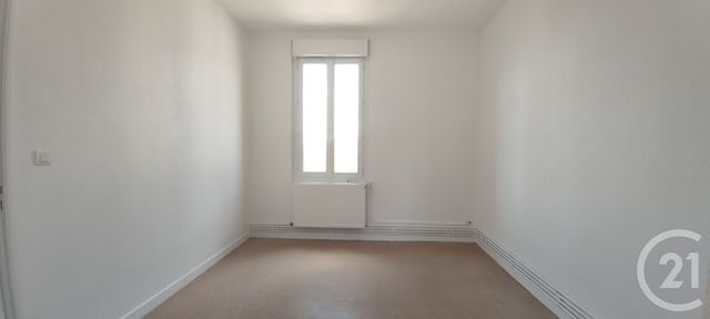 Appartement Duplex à louer - 3 pièces - 60.0 m2 - YZEURE - 03 - AUVERGNE - Century 21 Gervillié Immobilier