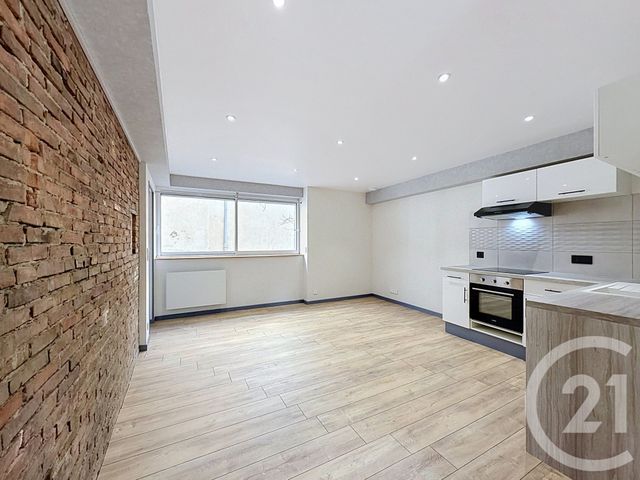Appartement F2 à louer - 2 pièces - 40.52 m2 - LES MARTRES DE VEYRE - 63 - AUVERGNE - Century 21 Gervillié Immobilier