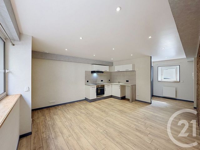 Appartement F2 à louer - 2 pièces - 40.52 m2 - LES MARTRES DE VEYRE - 63 - AUVERGNE - Century 21 Gervillié Immobilier