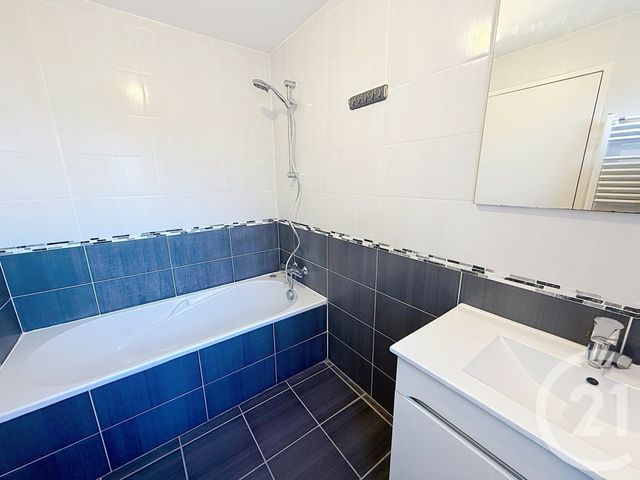 maison à louer - 4 pièces - 75.62 m2 - COURNON D AUVERGNE - 63 - AUVERGNE - Century 21 Gervillié Immobilier
