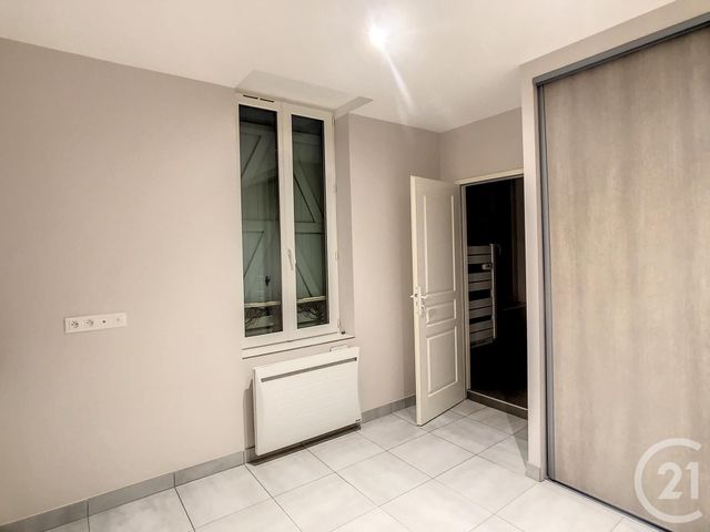 Appartement F2 à louer - 2 pièces - 32.5 m2 - MOULINS - 03 - AUVERGNE - Century 21 Gervillié Immobilier