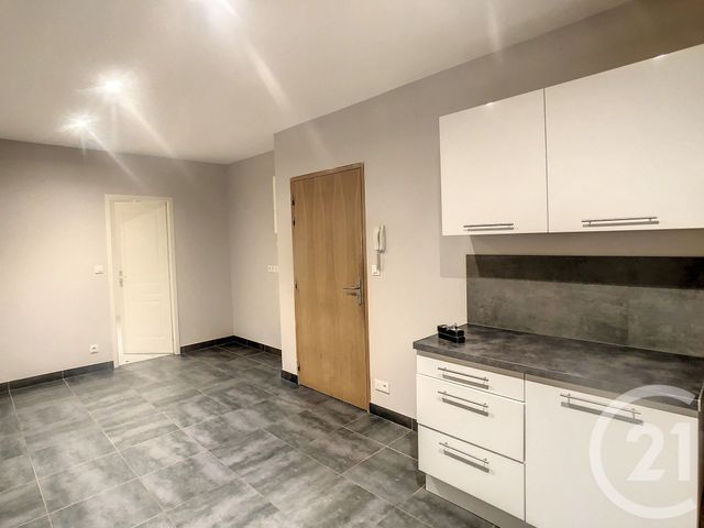 Appartement F2 à louer MOULINS