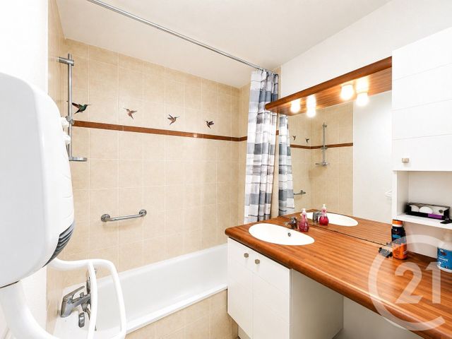 Appartement F3 à vendre - 3 pièces - 60.33 m2 - COURNON D AUVERGNE - 63 - AUVERGNE - Century 21 Gervillié Immobilier