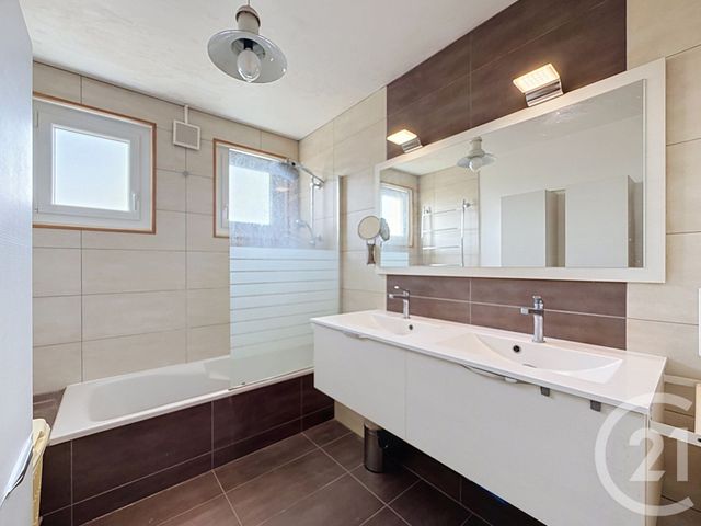 maison à vendre - 6 pièces - 150.06 m2 - COURNON D AUVERGNE - 63 - AUVERGNE - Century 21 Gervillié Immobilier