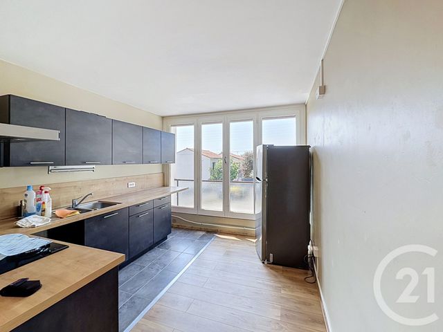 Appartement F3 à louer - 3 pièces - 63.0 m2 - COURNON D AUVERGNE - 63 - AUVERGNE - Century 21 Gervillié Immobilier