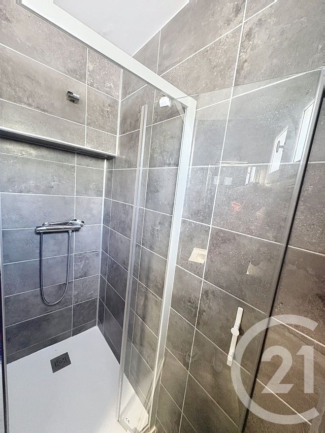 Appartement F3 à louer - 3 pièces - 63.0 m2 - COURNON D AUVERGNE - 63 - AUVERGNE - Century 21 Gervillié Immobilier