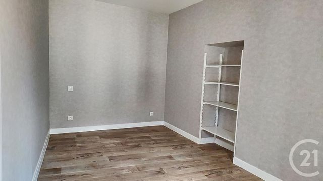 maison à louer - 3 pièces - 61.91 m2 - CHANONAT - 63 - AUVERGNE - Century 21 Gervillié Immobilier