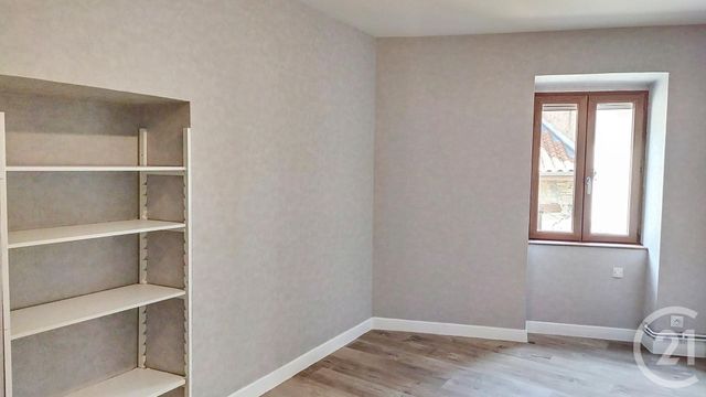 maison à louer - 3 pièces - 61.91 m2 - CHANONAT - 63 - AUVERGNE - Century 21 Gervillié Immobilier