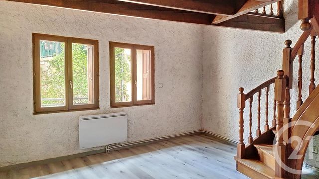 maison à louer - 3 pièces - 61.91 m2 - CHANONAT - 63 - AUVERGNE - Century 21 Gervillié Immobilier