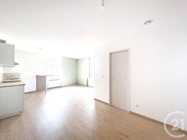 Appartement F2 à louer - 2 pièces - 40.19 m2 - DALLET - 63 - AUVERGNE - Century 21 Gervillié Immobilier