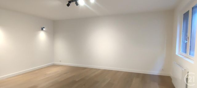 maison à louer - 3 pièces - 54.69 m2 - AULNAT - 63 - AUVERGNE - Century 21 Gervillié Immobilier