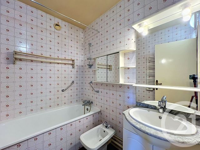 Appartement F4 à vendre - 4 pièces - 76.56 m2 - COURNON D AUVERGNE - 63 - AUVERGNE - Century 21 Gervillié Immobilier