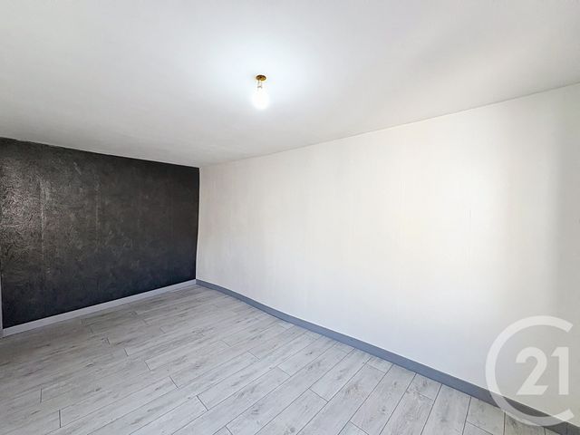 maison à louer - 5 pièces - 104.0 m2 - CHANONAT - 63 - AUVERGNE - Century 21 Gervillié Immobilier