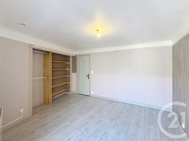 maison à louer - 5 pièces - 104.0 m2 - CHANONAT - 63 - AUVERGNE - Century 21 Gervillié Immobilier