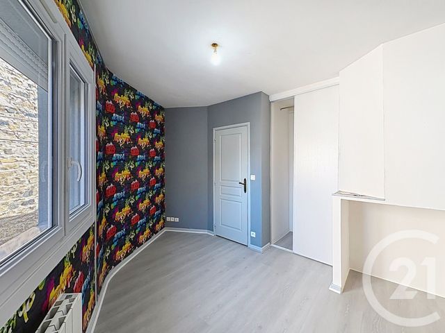 maison à louer - 5 pièces - 104.0 m2 - CHANONAT - 63 - AUVERGNE - Century 21 Gervillié Immobilier