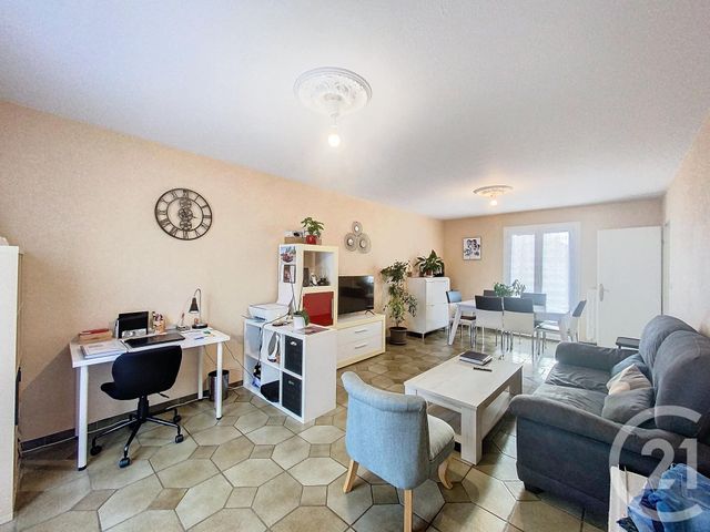 maison à louer - 4 pièces - 84.23 m2 - RIOM - 63 - AUVERGNE - Century 21 Gervillié Immobilier
