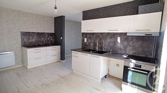 Appartement F4 à louer - 5 pièces - 62.14 m2 - LA ROCHE BLANCHE - 63 - AUVERGNE - Century 21 Gervillié Immobilier