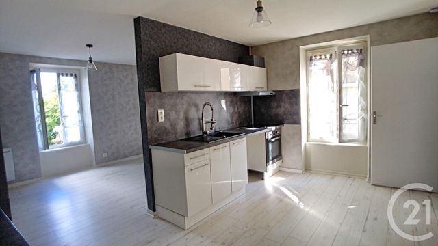 Appartement F4 à louer - 5 pièces - 62.14 m2 - LA ROCHE BLANCHE - 63 - AUVERGNE - Century 21 Gervillié Immobilier