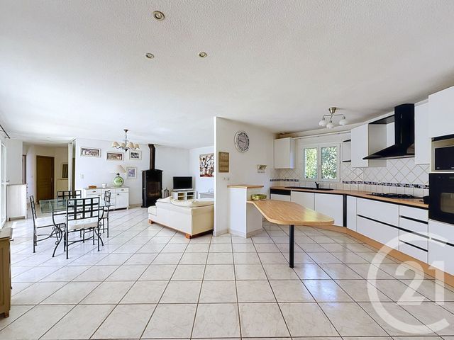 maison à vendre - 6 pièces - 121.71 m2 - ST BONNET LES ALLIER - 63 - AUVERGNE - Century 21 Gervillié Immobilier
