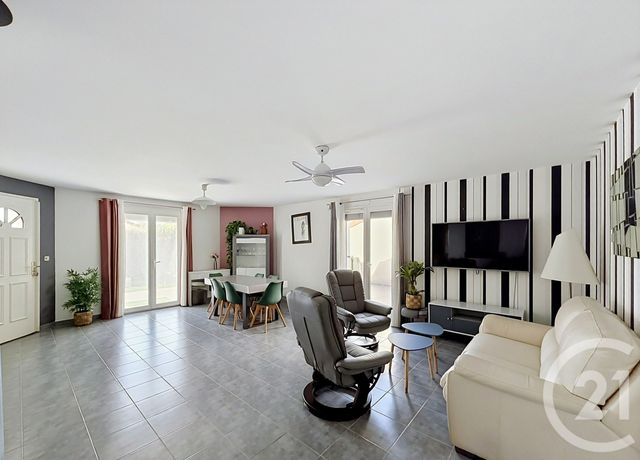 maison à vendre - 5 pièces - 94.48 m2 - PERIGNAT SUR ALLIER - 63 - AUVERGNE - Century 21 Gervillié Immobilier
