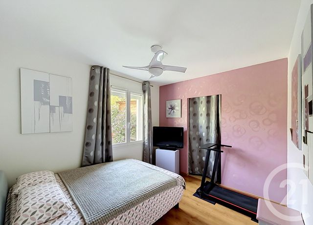 maison à vendre - 5 pièces - 94.48 m2 - PERIGNAT SUR ALLIER - 63 - AUVERGNE - Century 21 Gervillié Immobilier