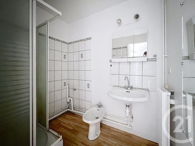 Appartement F3 à vendre - 3 pièces - 63.13 m2 - COURNON D AUVERGNE - 63 - AUVERGNE - Century 21 Gervillié Immobilier