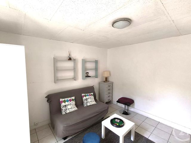 Appartement F1 à louer - 1 pièce - 24.61 m2 - CHAMALIERES - 63 - AUVERGNE - Century 21 Gervillié Immobilier
