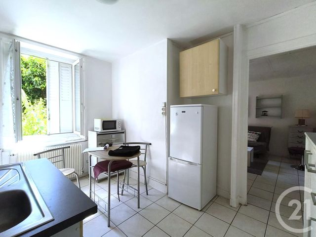 Appartement F1 à louer - 1 pièce - 24.61 m2 - CHAMALIERES - 63 - AUVERGNE - Century 21 Gervillié Immobilier